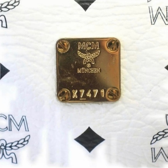 MCM Boston Bag - Picture 4 of 6